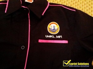 kemeja F1 unikl