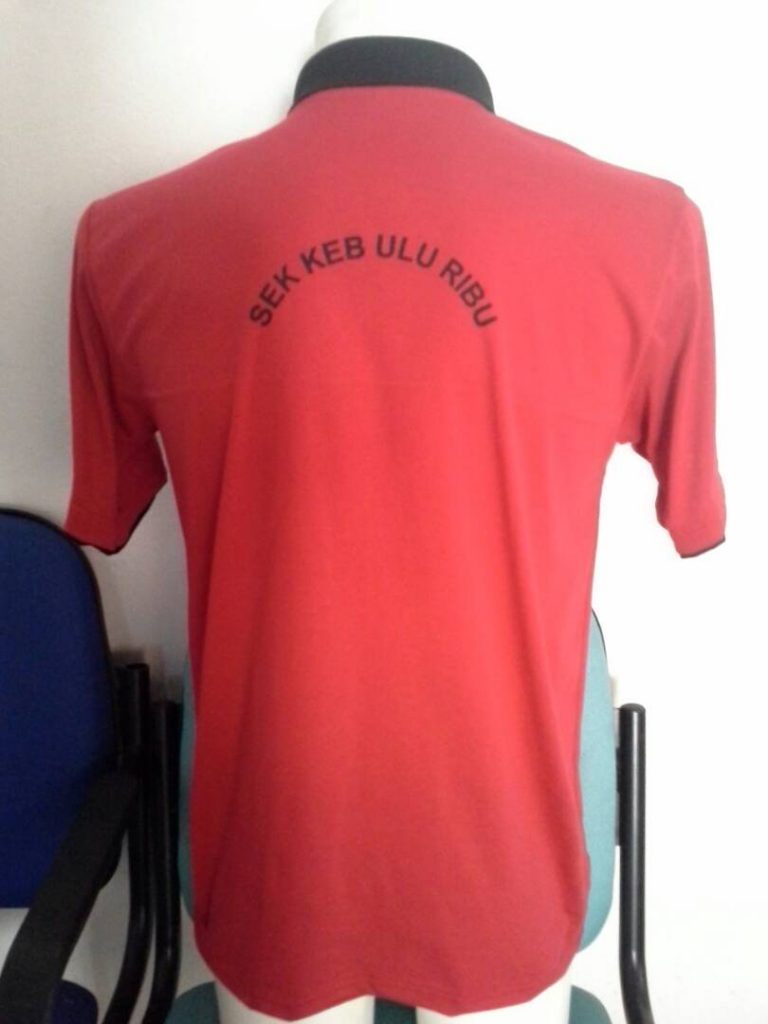 Baju sukan sekolah