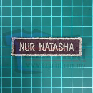 nametag sekolah